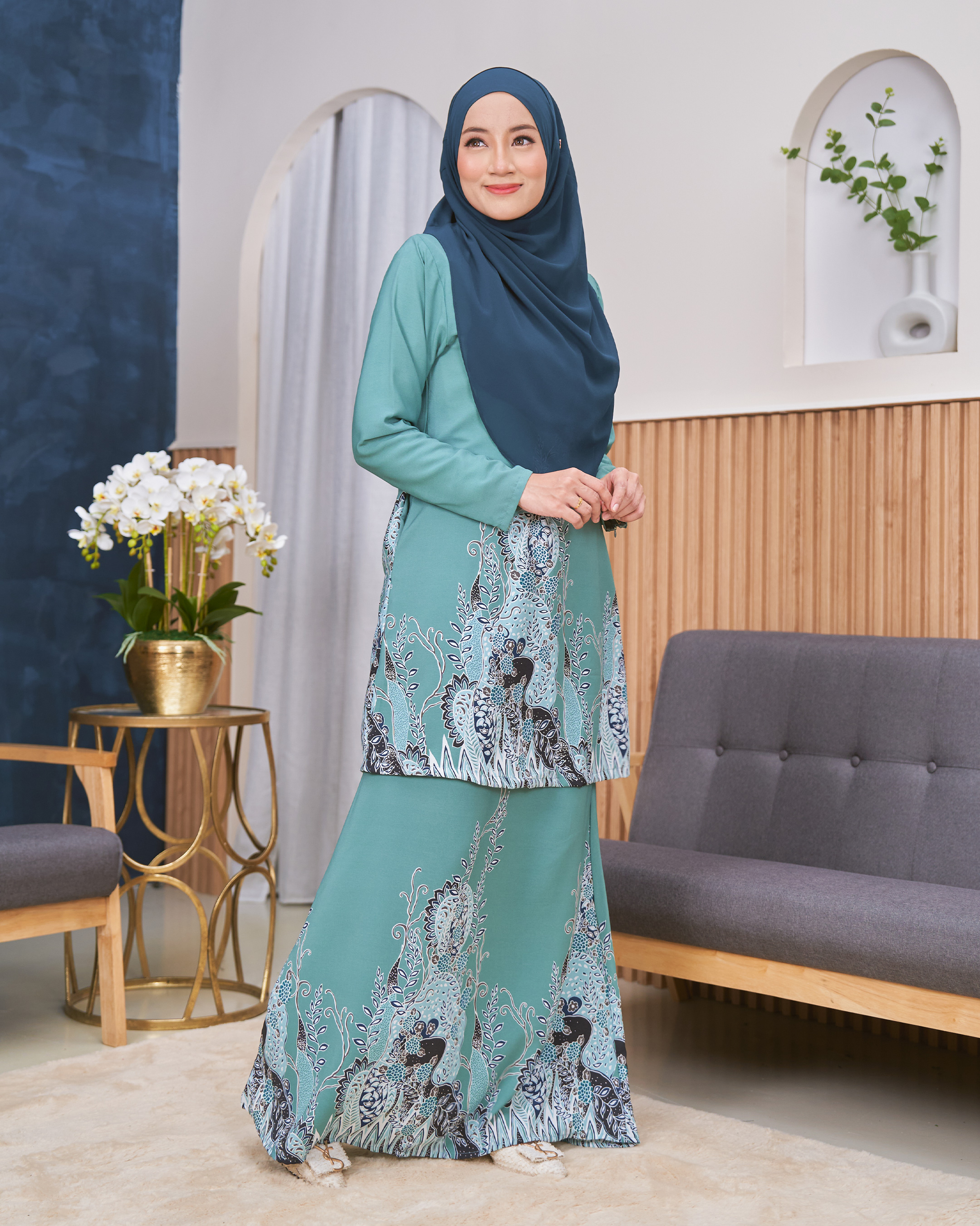 Baju Kurung Moden Batik Sultanah Mariana Fern Green Kualiti