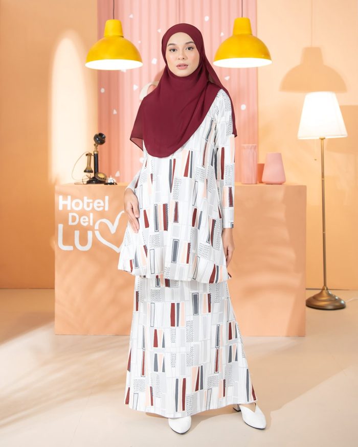 Kurung Lara - Fog Grey - Image 2