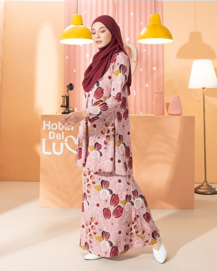 Kurung Lara - Crocus Rose - Image 4