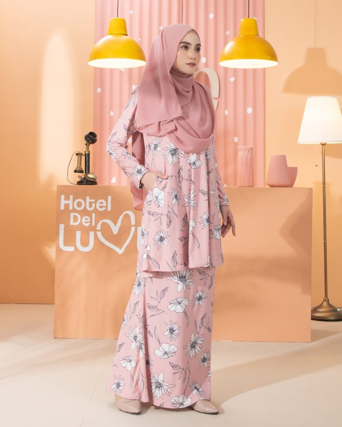 Kurung Lara - Coreopsis Pink - Image 2