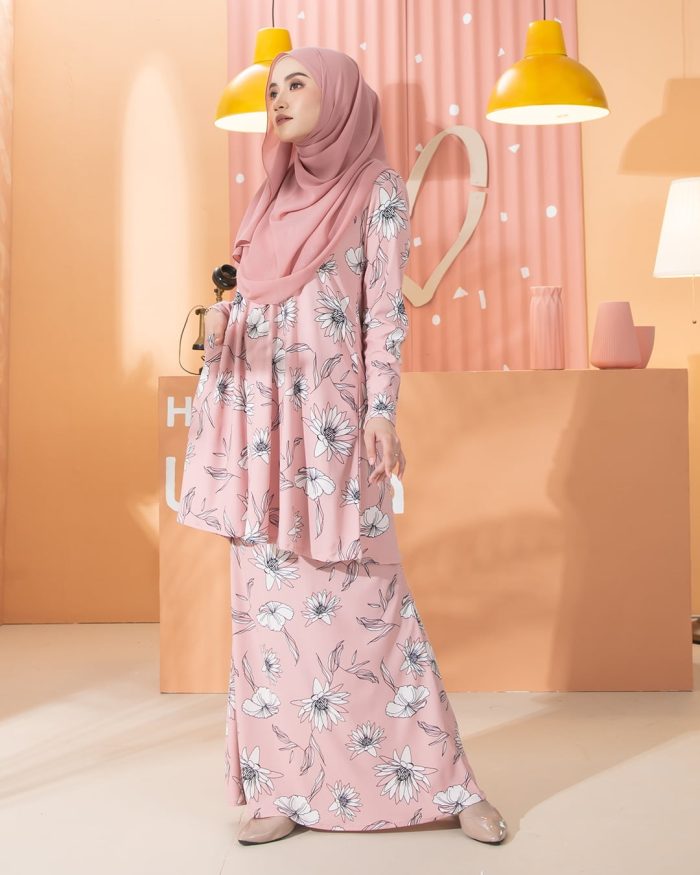 Kurung Lara - Coreopsis Pink - Image 3