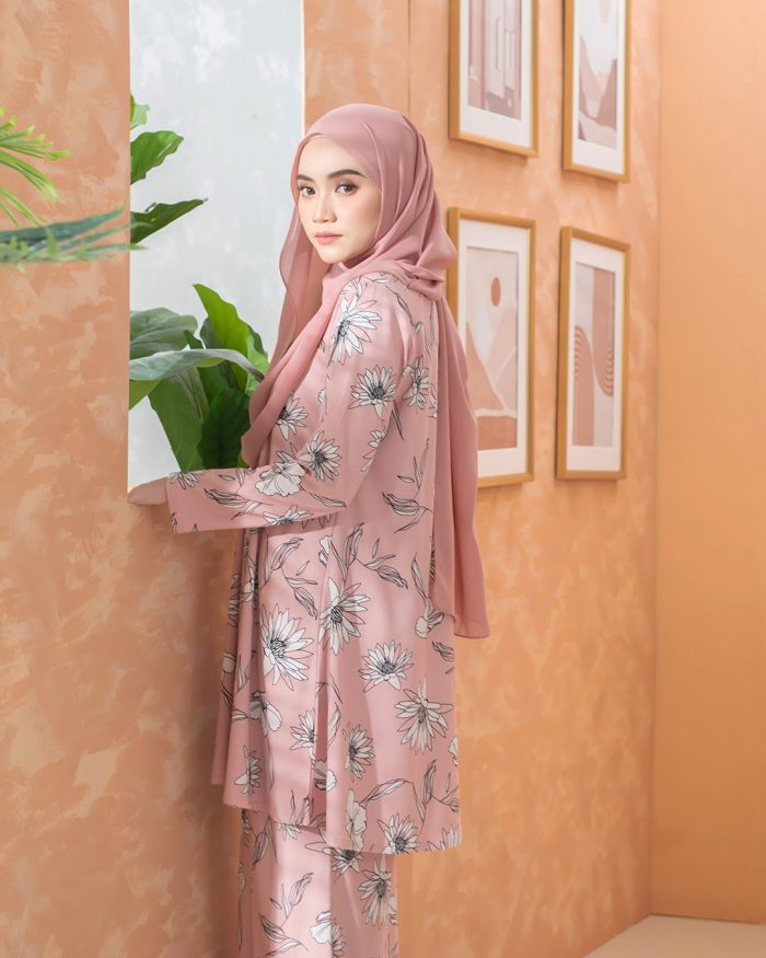 Kurung Lara - Coreopsis Pink - Image 6