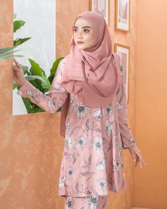 Kurung Lara - Coreopsis Pink - Image 5