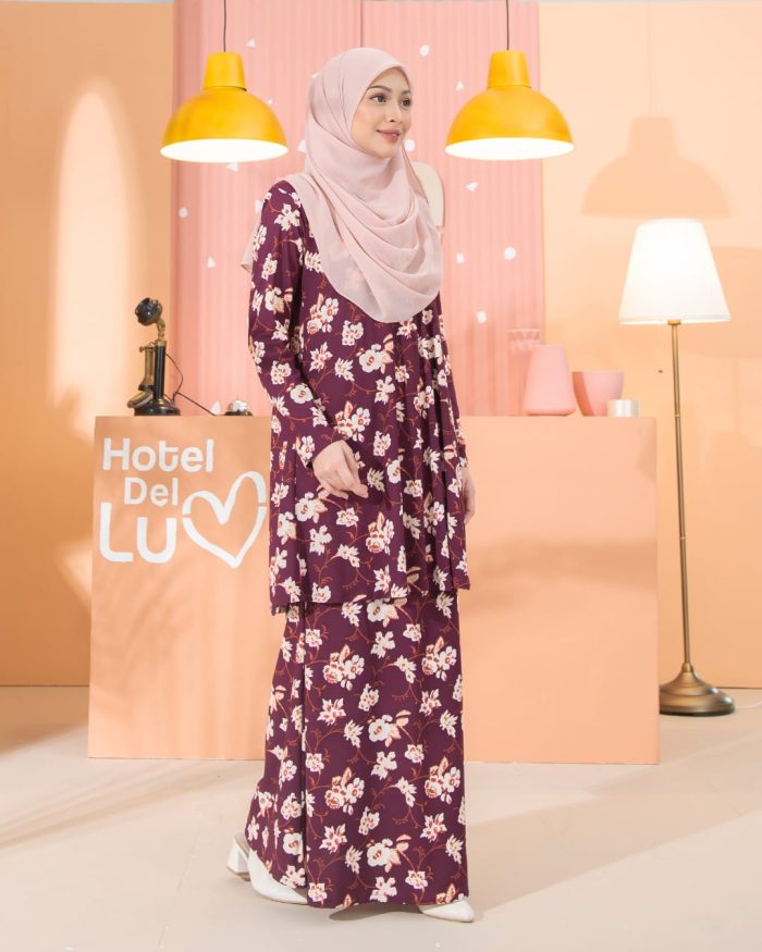 Kurung Lara - Cosmos Burgundy - Image 2