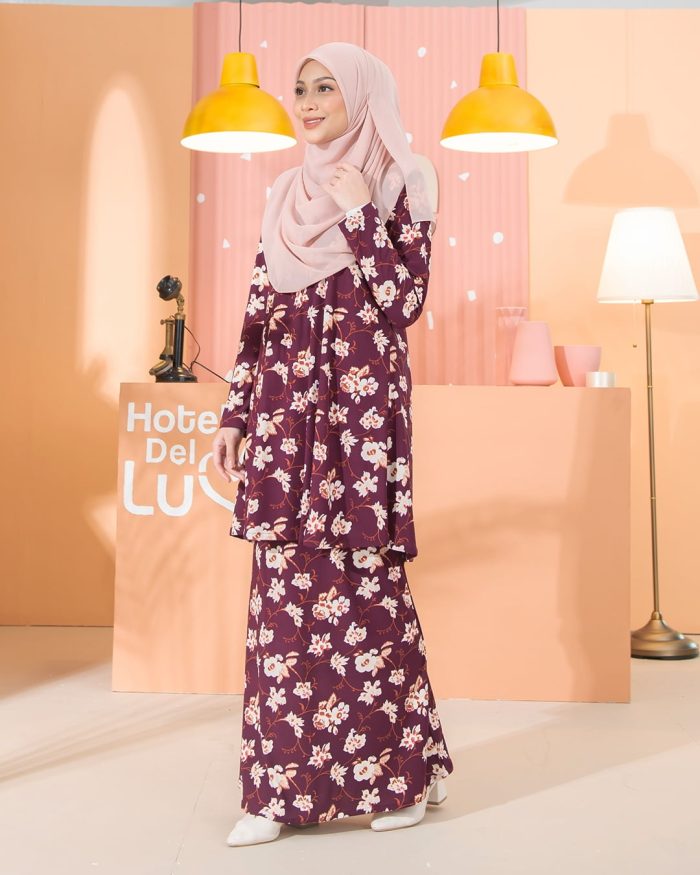 Kurung Lara - Cosmos Burgundy - Image 3