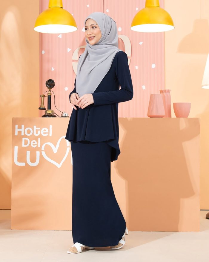 Kurung Lola - Navy Blue - Image 5