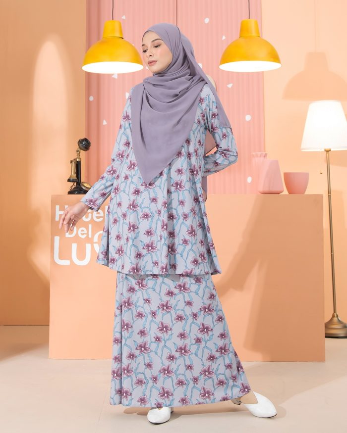 Kurung Lara - Clematis Lilac - Image 3