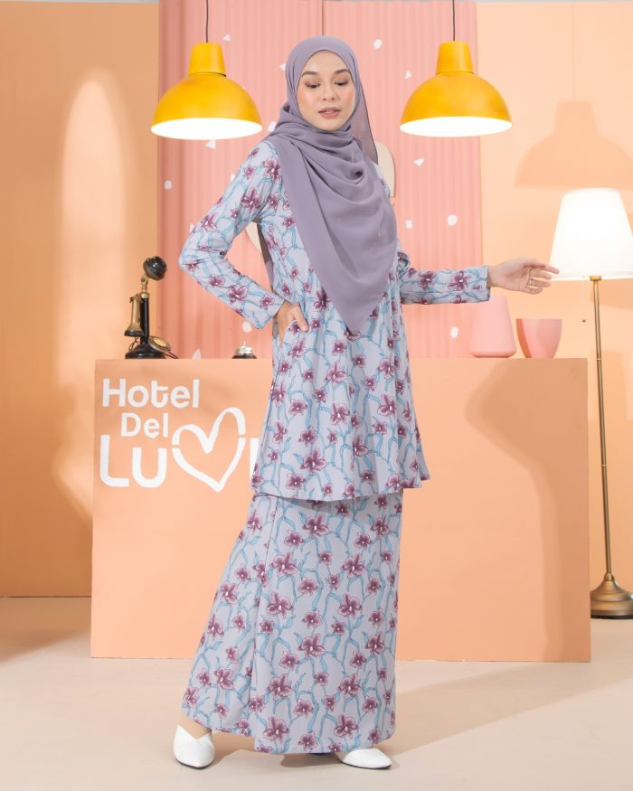 Kurung Lara - Clematis Lilac