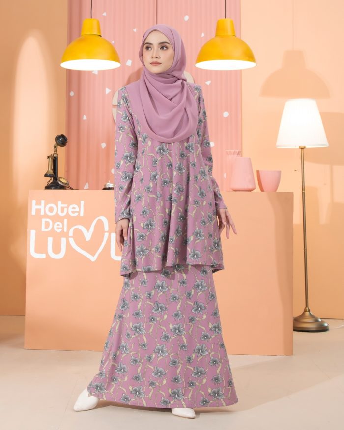 Kurung Lara - Clematis Purple - Image 3