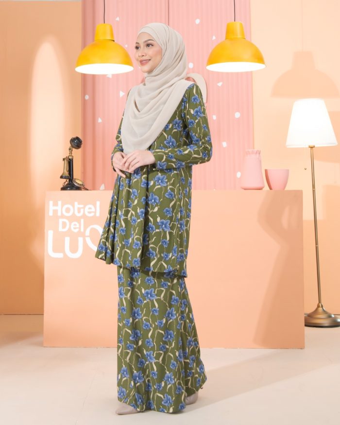 Kurung Lara - Clematis Foret - Image 3