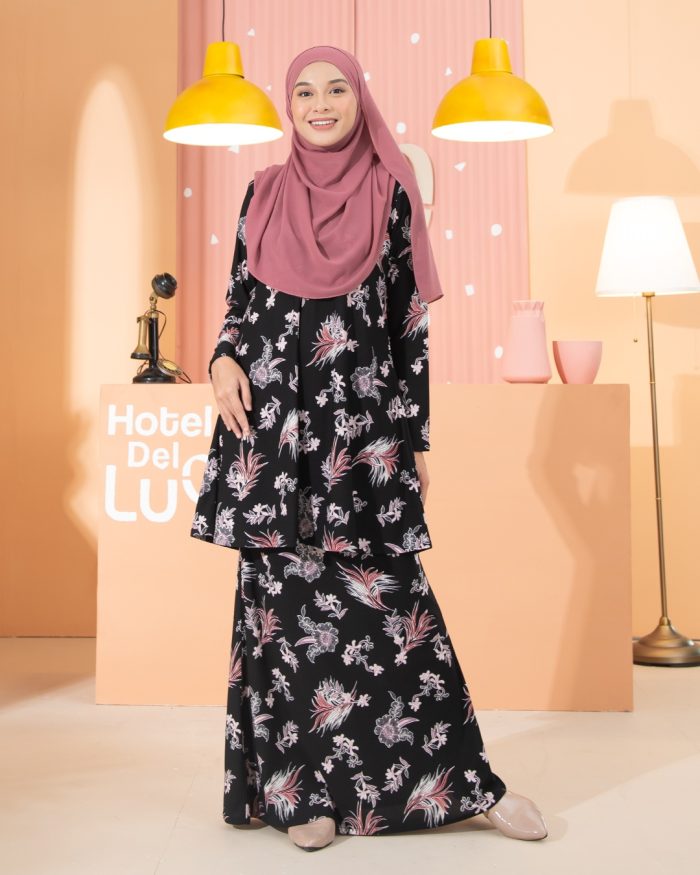 Kurung Lara - Celosia Black