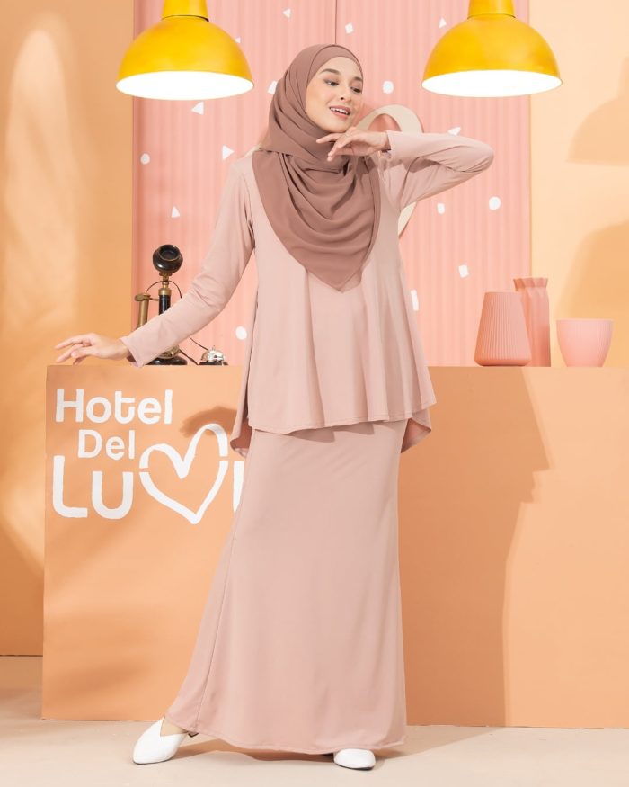 Kurung Lola - Desert Beige - Image 7