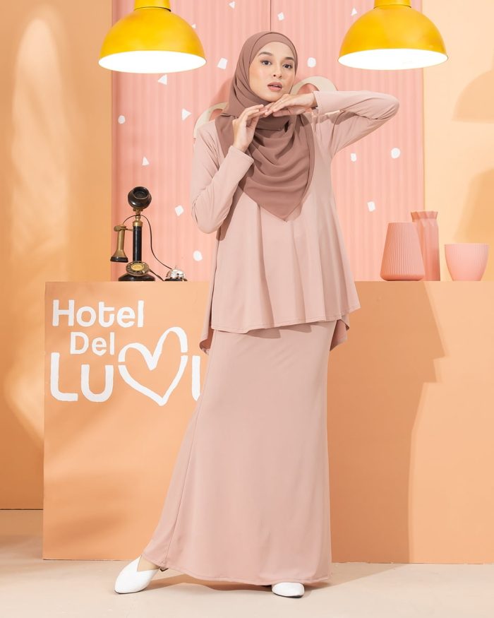 Kurung Lola - Desert Beige - Image 6