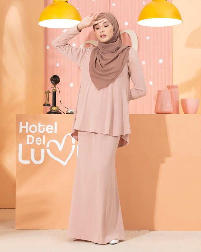 Kurung Lola - Desert Beige - Image 5
