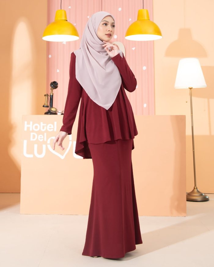 Kurung Lola - Maroon - Image 4