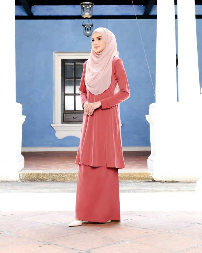 Baju Kurung Pahang Laura - Poppy Red