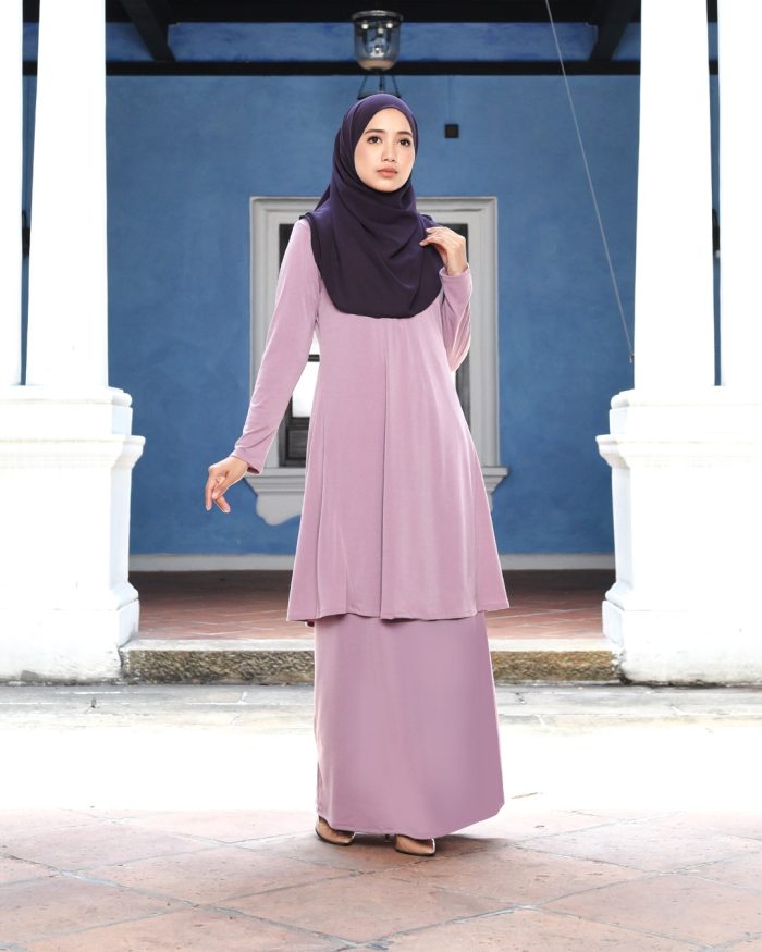 Baju Kurung Pahang Laura - Periwinkle Purple - Image 2
