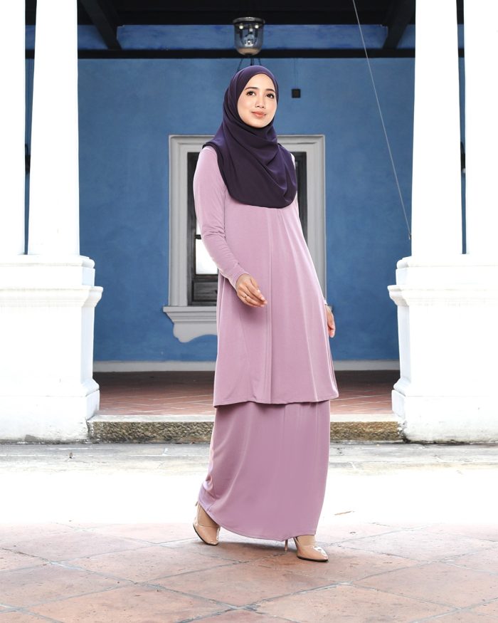 Baju Kurung Pahang Laura - Periwinkle Purple - Image 3