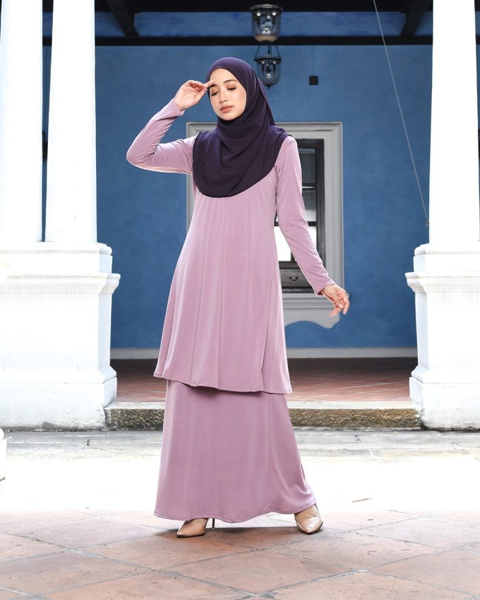 Baju Kurung Pahang Laura - Periwinkle Purple - Image 4