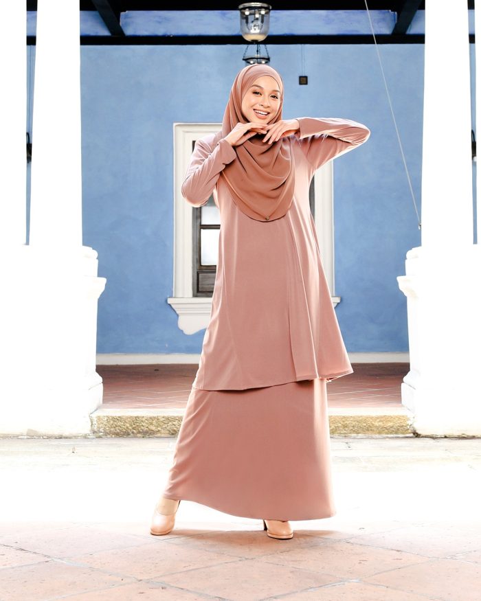 Baju Kurung Pahang Laura - Walnut Brown - Image 4