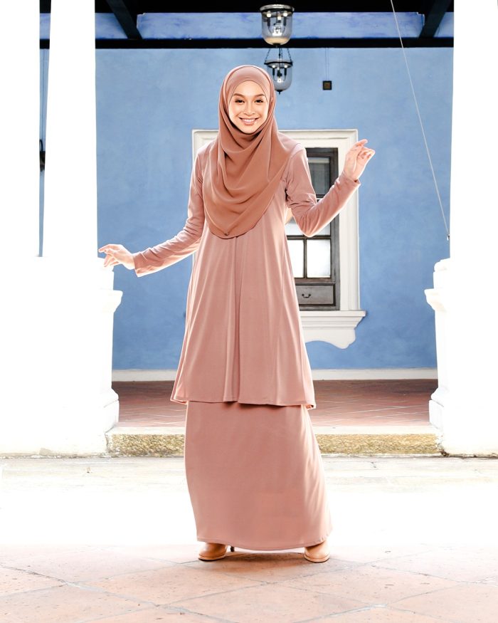 Baju Kurung Pahang Laura - Walnut Brown - Image 3