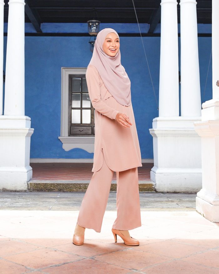 Suit Leona - Desert Beige - Image 4