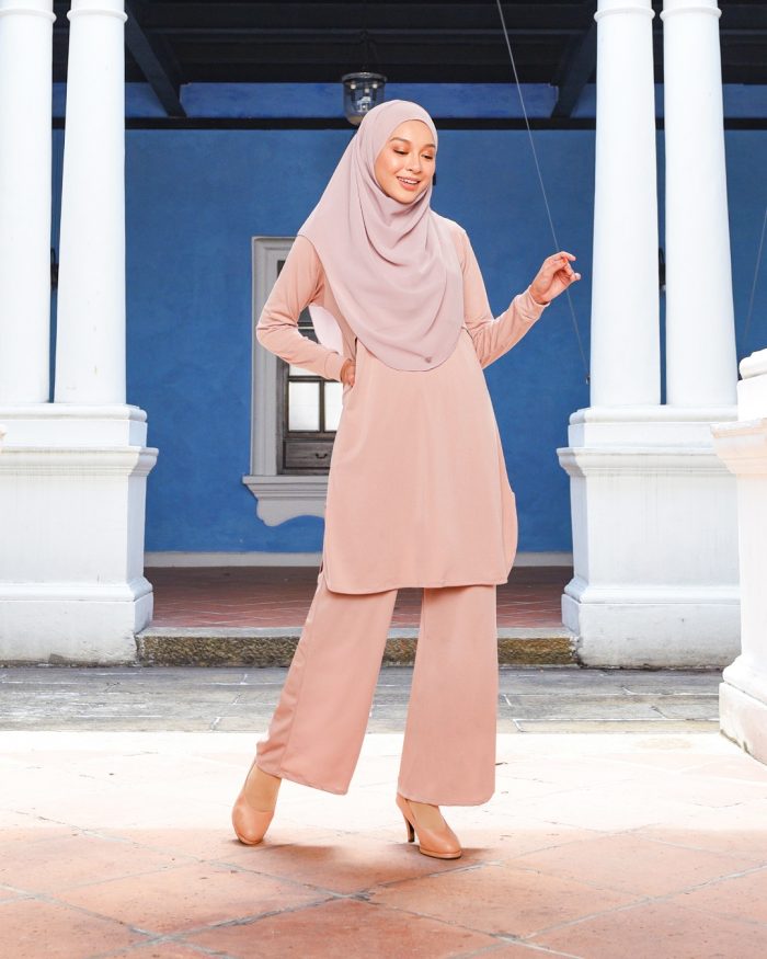Suit Leona - Desert Beige - Image 2