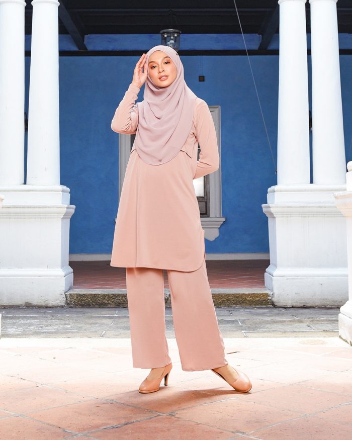 Suit Leona - Desert Beige