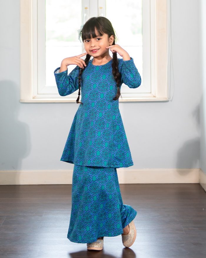 Baju Kurung Pahang Laura Printed Kids – Blossom Green - Image 3