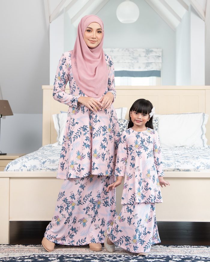 Baju Kurung Pahang Laura Printed - Dusty Pink - Image 6