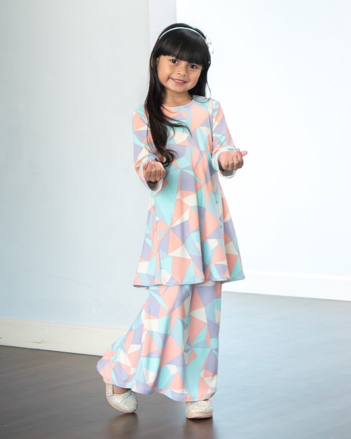 Baju Kurung Pahang Laura Printed Kids – Frosty Mint - Image 2