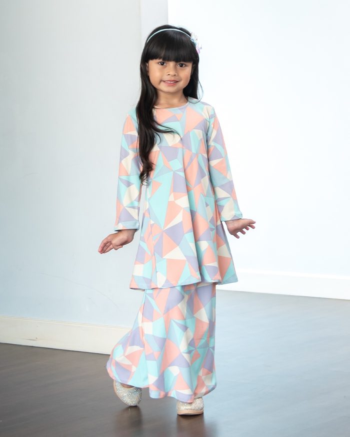 Baju Kurung Pahang Laura Printed Kids – Frosty Mint - Image 3