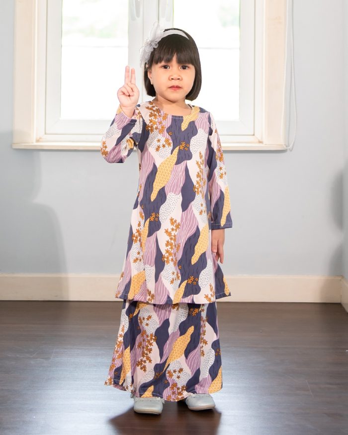 Baju Kurung Pahang Laura Printed Kids – Marble Purple