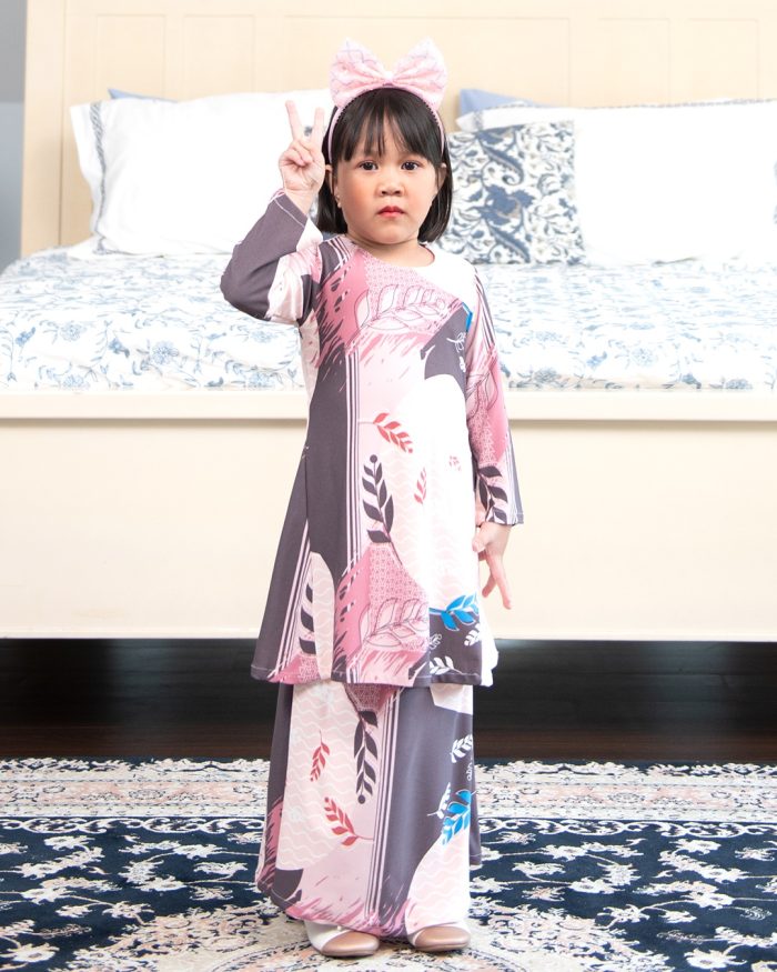 Baju Kurung Pahang Laura Printed Kids – Penny Crepe