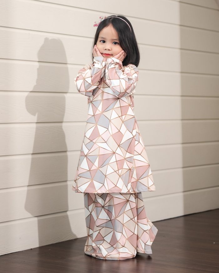 Baju Kurung Pahang Laura Printed Kids – Frosty Rose