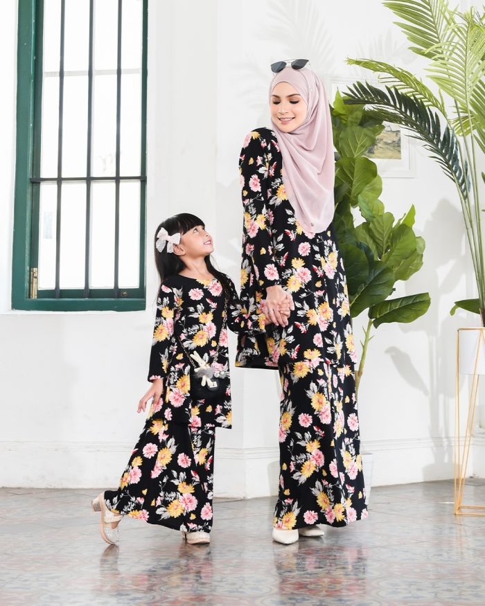 Kurung Lara Kids - Aster Black - Image 4