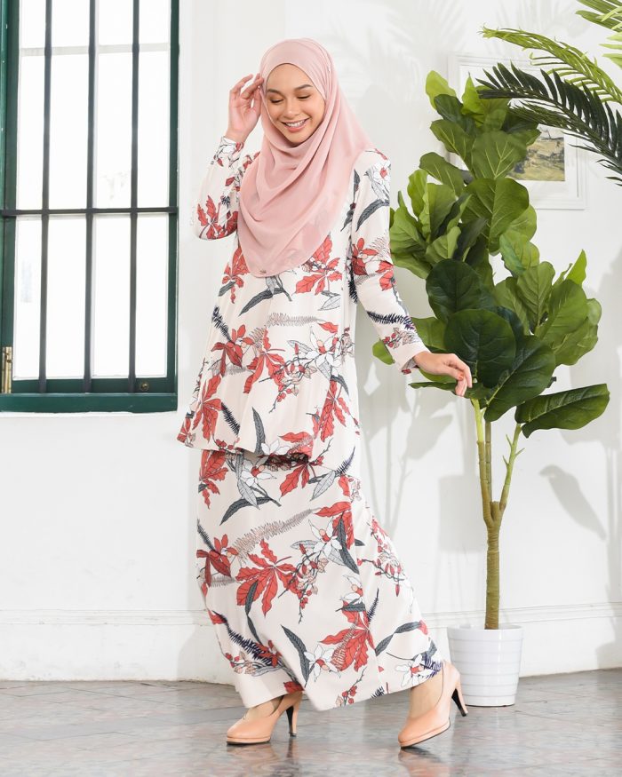 Kurung Lara – Cream Coral - Image 4