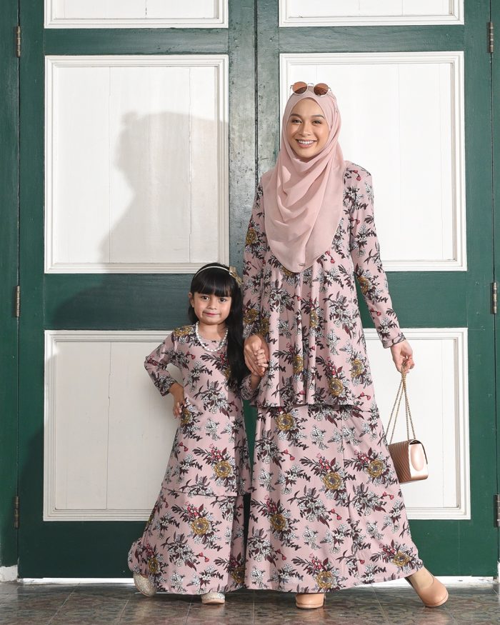 Kurung Lara Kids - Geredenia Pink - Image 6