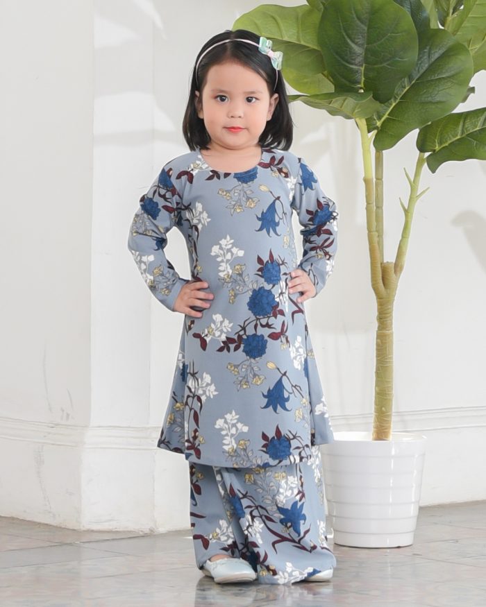 Kurung Lara Kids – Azalia Blue - Image 3