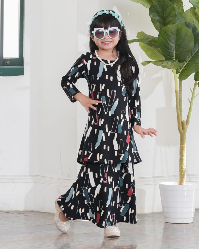 Kurung Lara Kids – Chick Black - Image 2