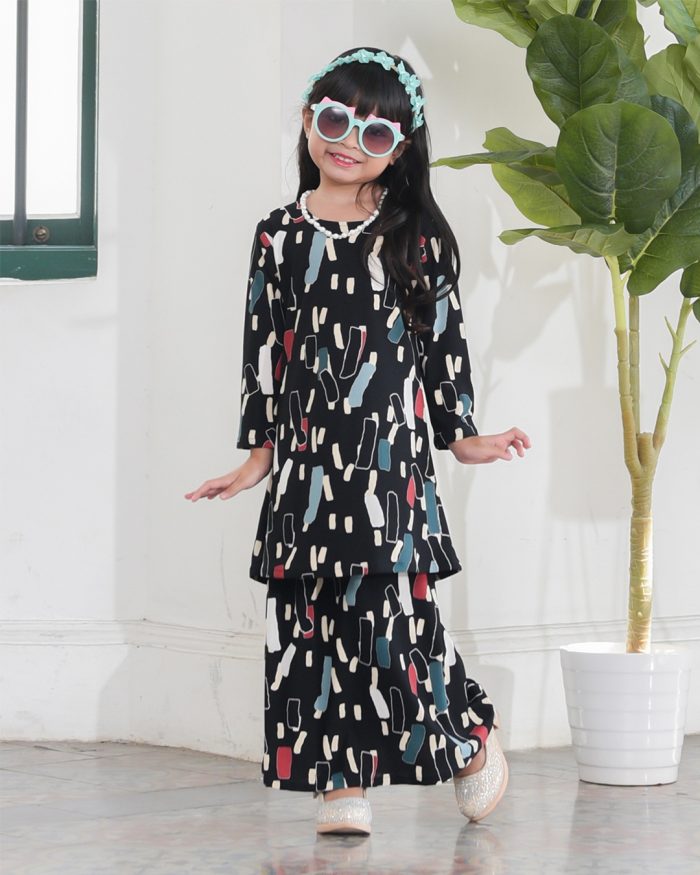 Kurung Lara Kids – Chick Black