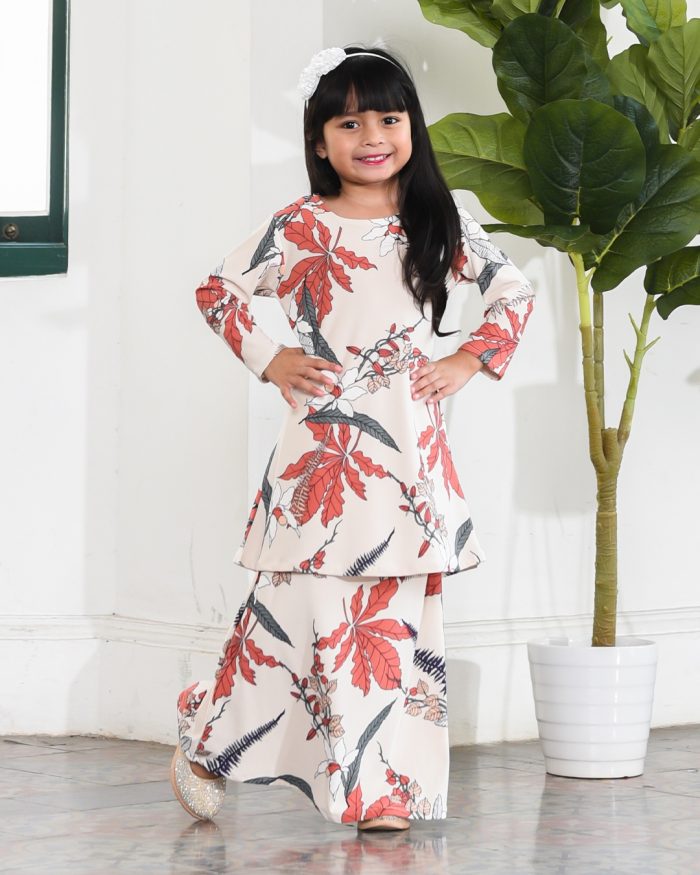 Kurung Lara Kids – Cream Coral