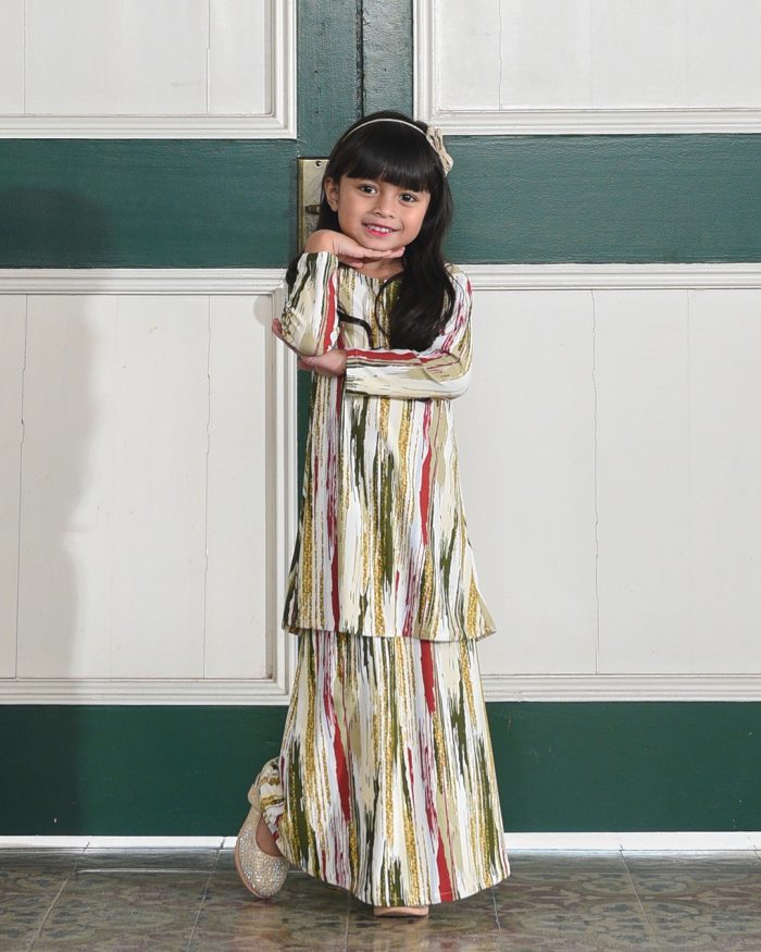 Kurung Lara Kids – Sparkling Army - Image 3