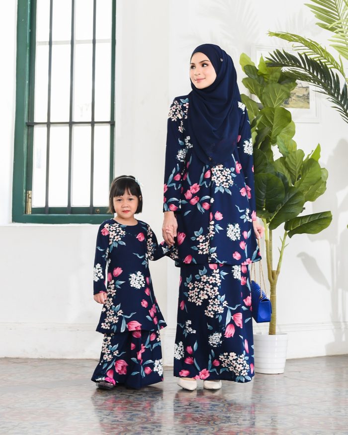 Kurung Lara - Midnight Blue - Image 5