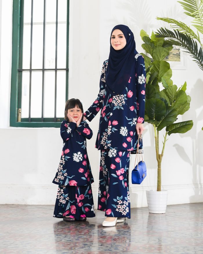 Kurung Lara Kids - Midnight Blue - Image 5