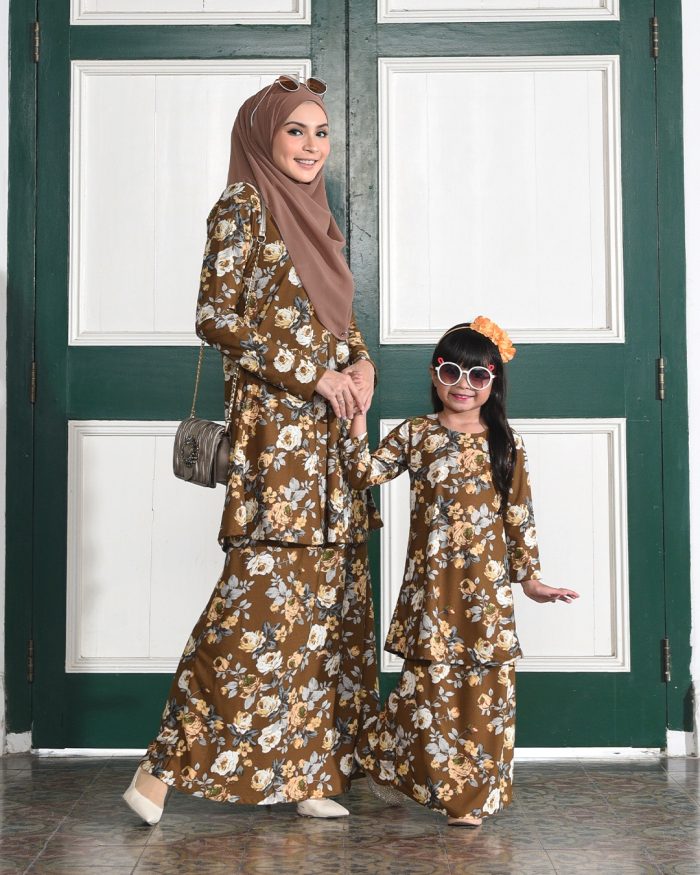 Kurung Lara Kids – Peony Brown - Image 5