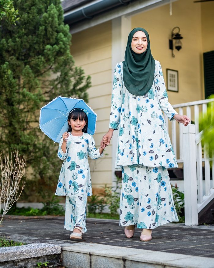 Baju Kurung Pahang Laura Printed Kids - Azalea Mist Green - Image 4