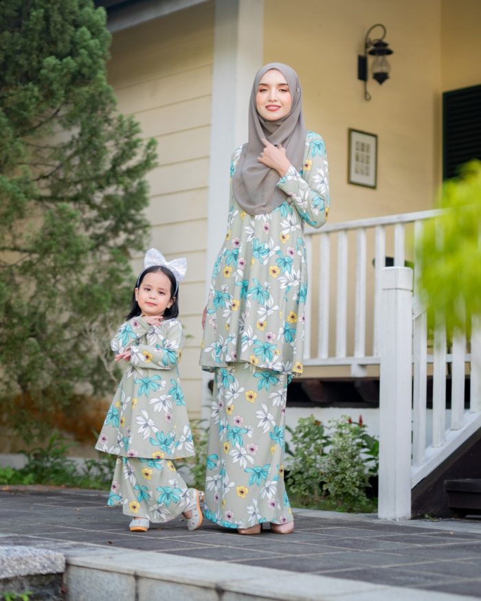 Baju Kurung Pahang Laura Printed - Seroja Sage Green - Image 6