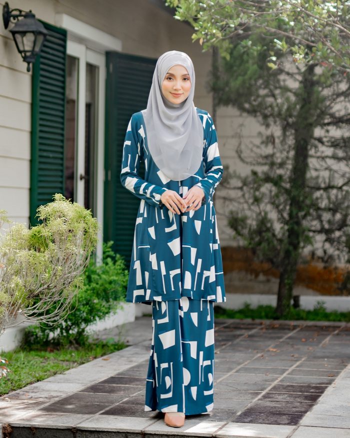 Baju Kurung Pahang Laura Printed - Abstrack Ocean Blue