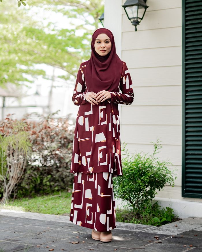 Baju Kurung Pahang Laura Printed - Abstrack Maroon